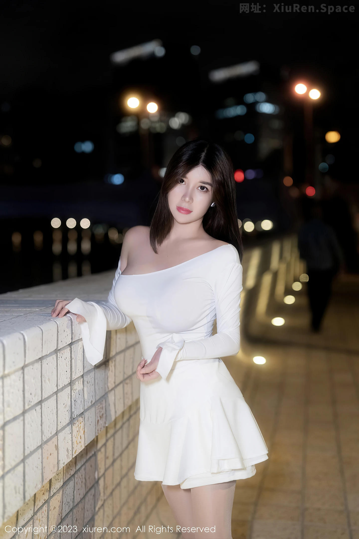 图片[3]-[XiuRen秀人网]2023.02.02 VOL.6208 林星阑 紧身OL制服与黑色蕾丝内衣加黑丝美腿性感私房写真集-秀人网官方网站